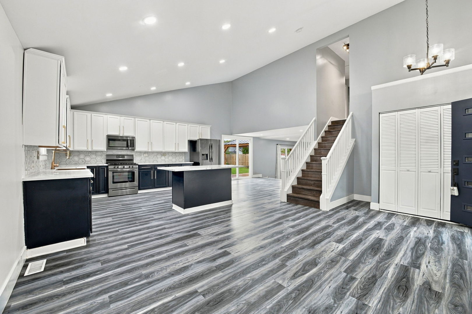 5212 Aladdin Court Property Photo 6