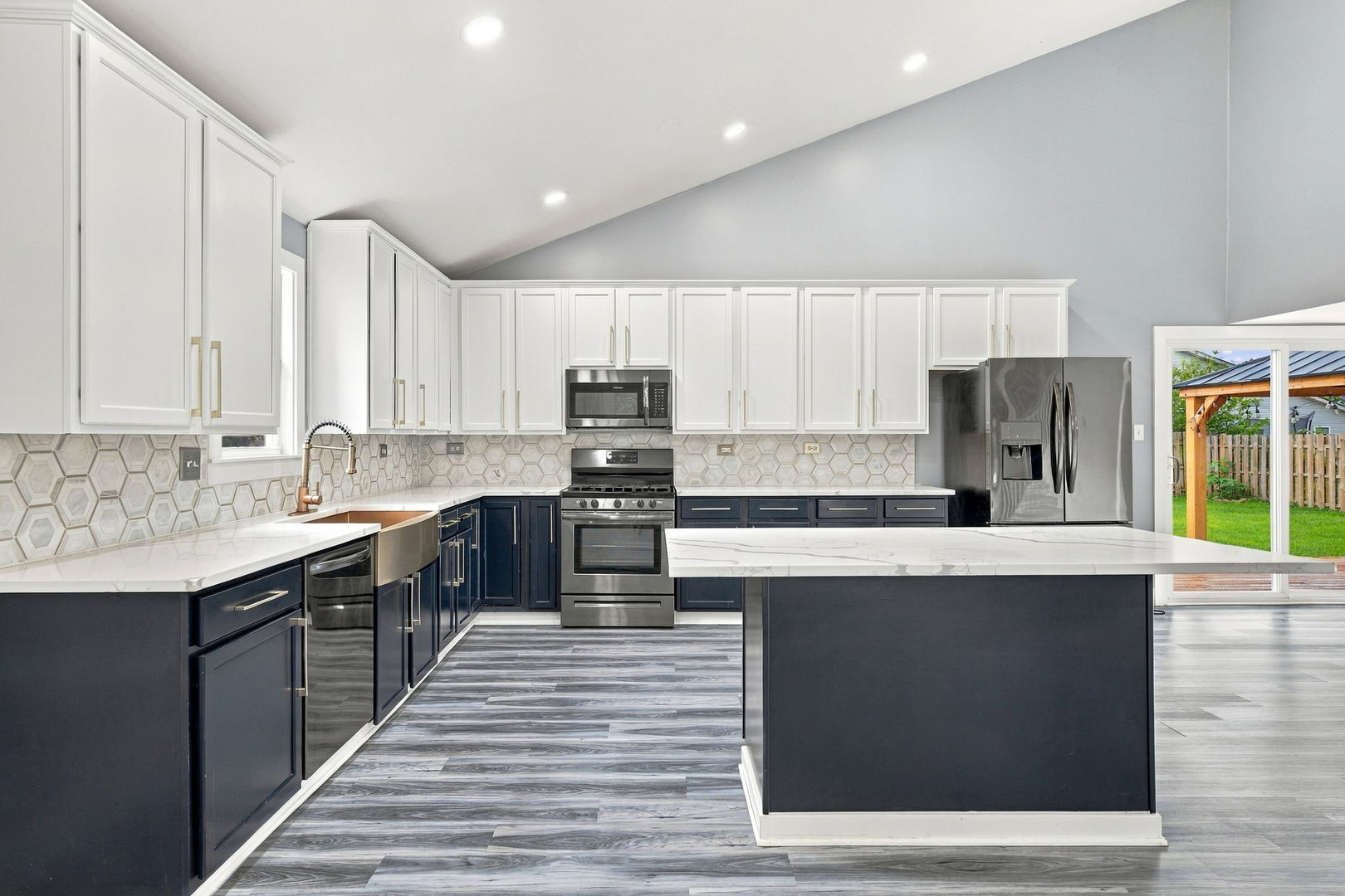 5212 Aladdin Court Property Photo 8