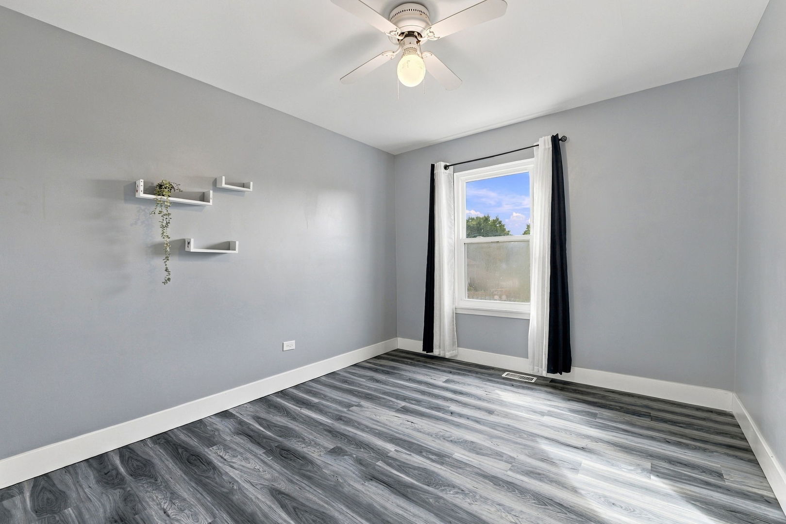 5212 Aladdin Court Property Photo 25