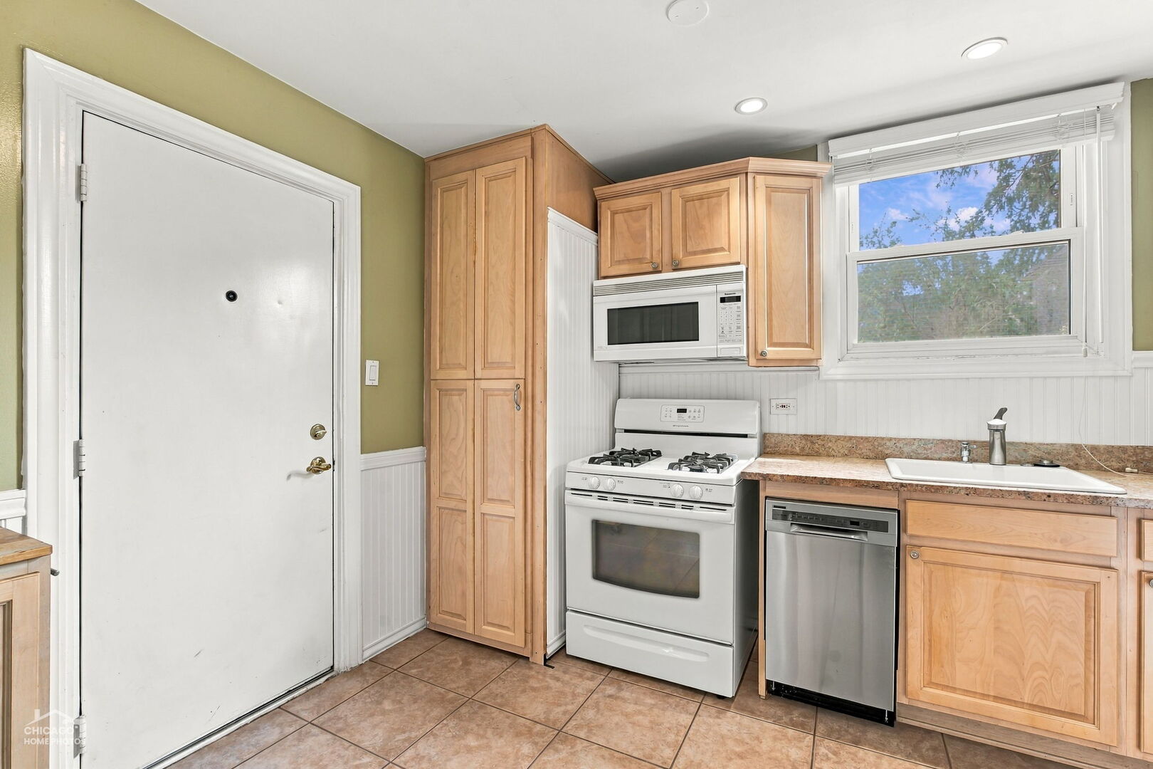 2325 W Farwell Avenue 3s Property Photo 20