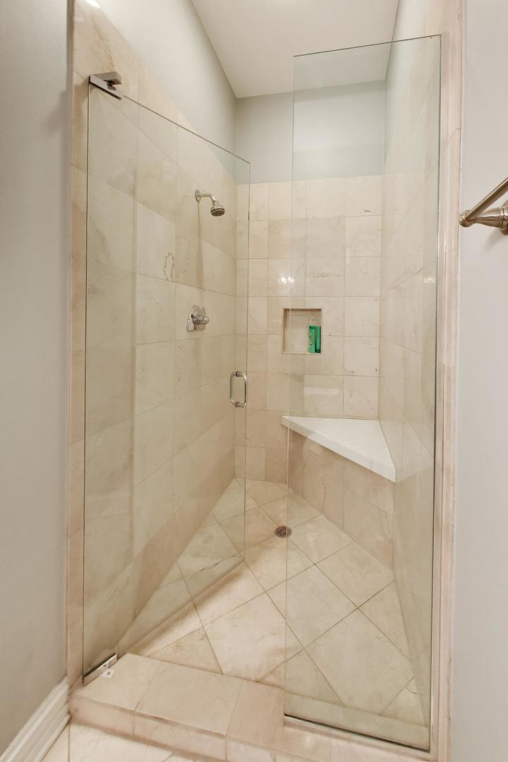 1353 W Grand Avenue 2 Property Photo 27