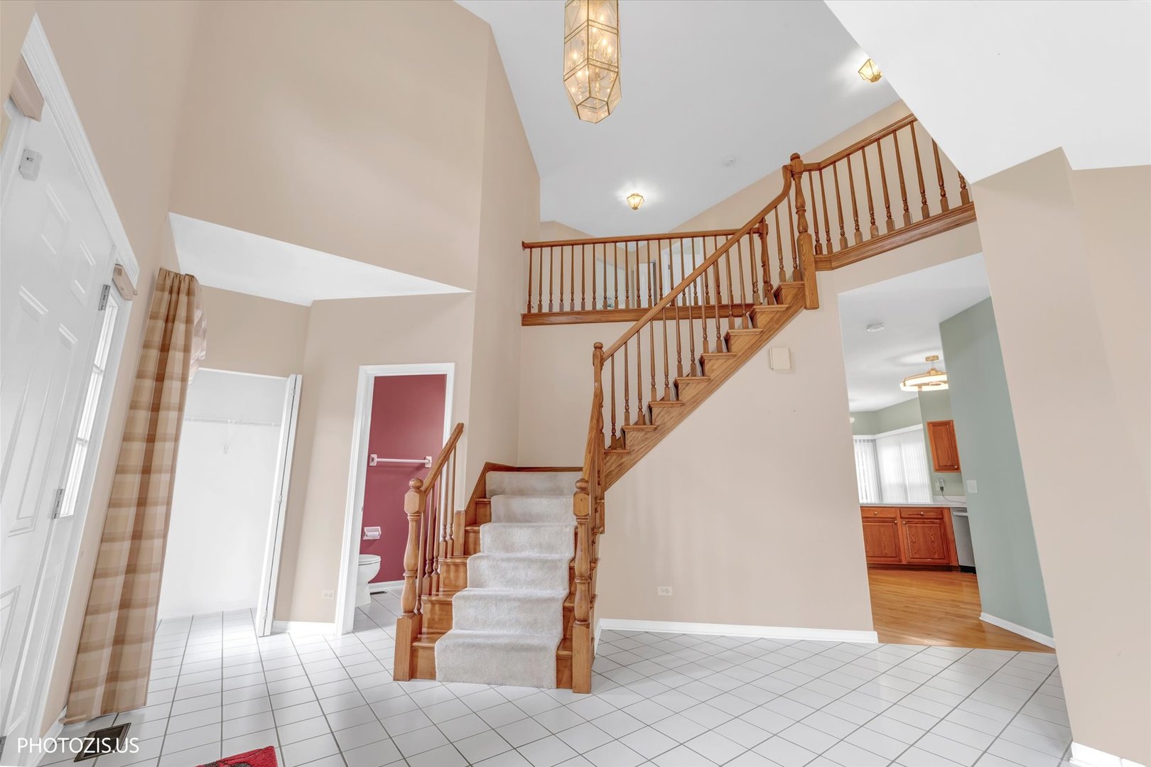 730 Castlerea Lane Property Photo 4