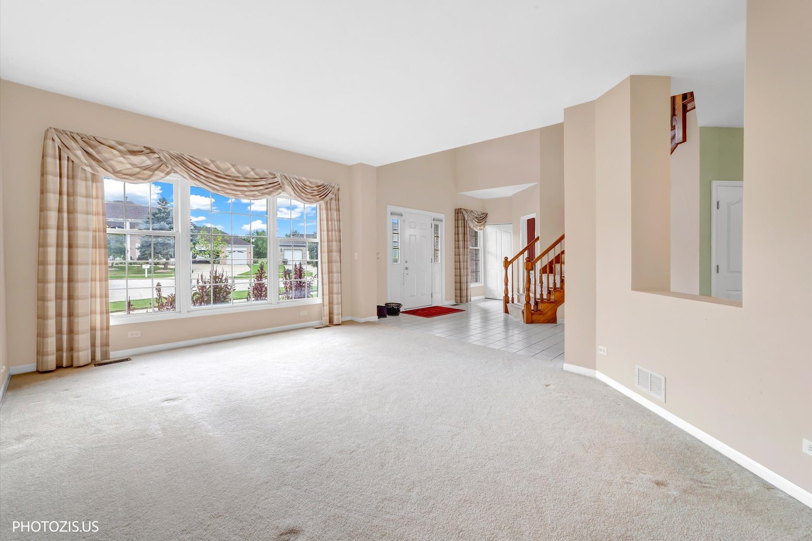 730 Castlerea Lane Property Photo 14