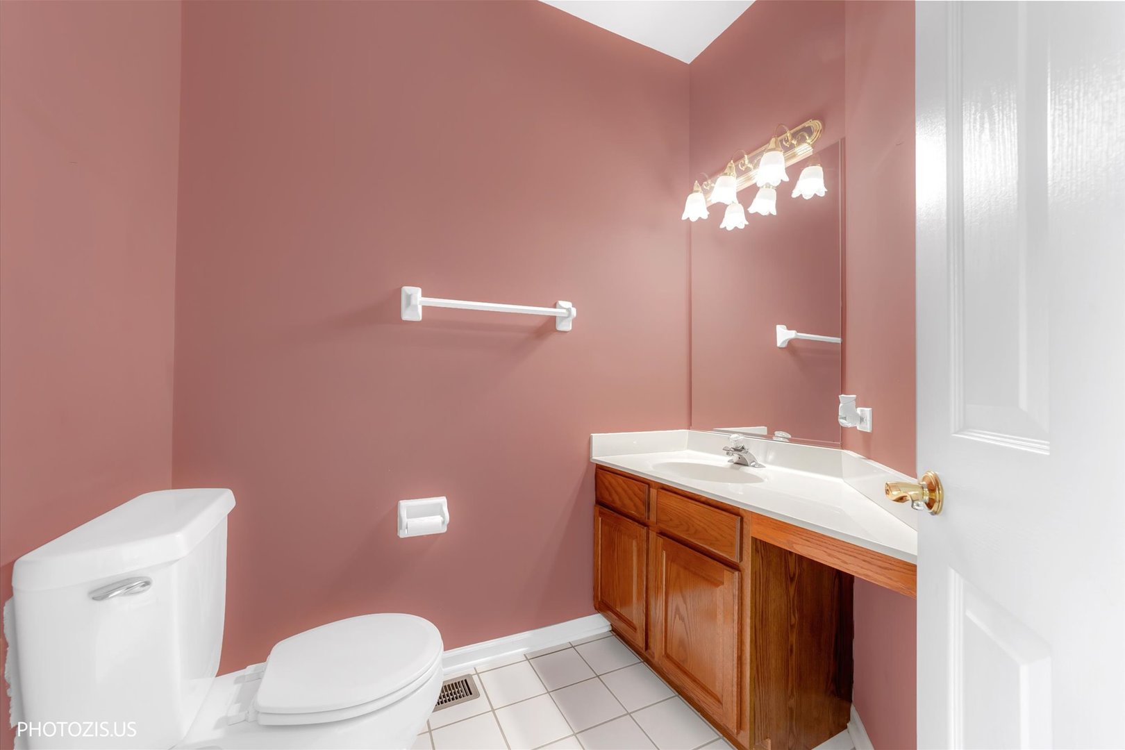 730 Castlerea Lane Property Photo 32
