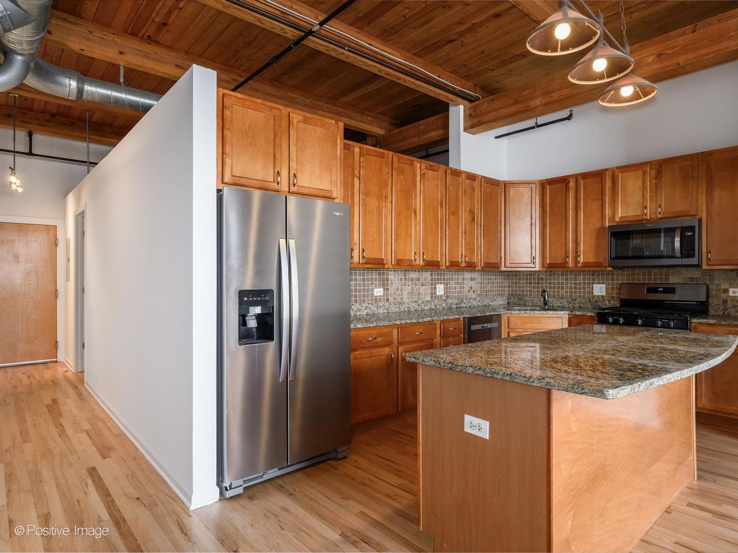 2804 N Oakley Avenue 305 Property Photo 6