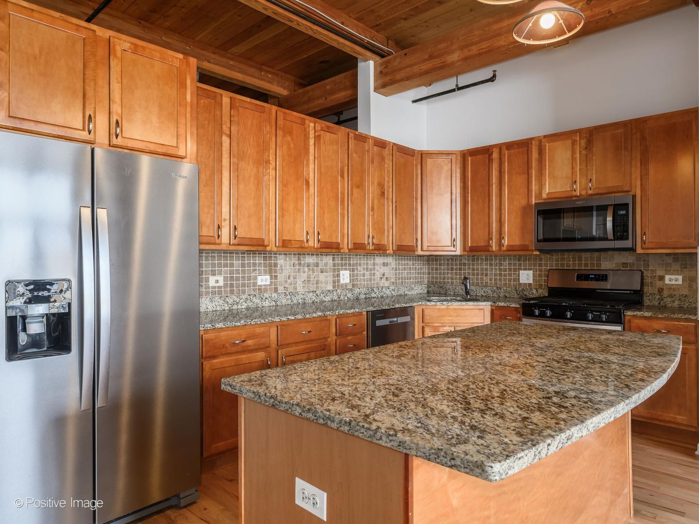 2804 N Oakley Avenue 305 Property Photo 7