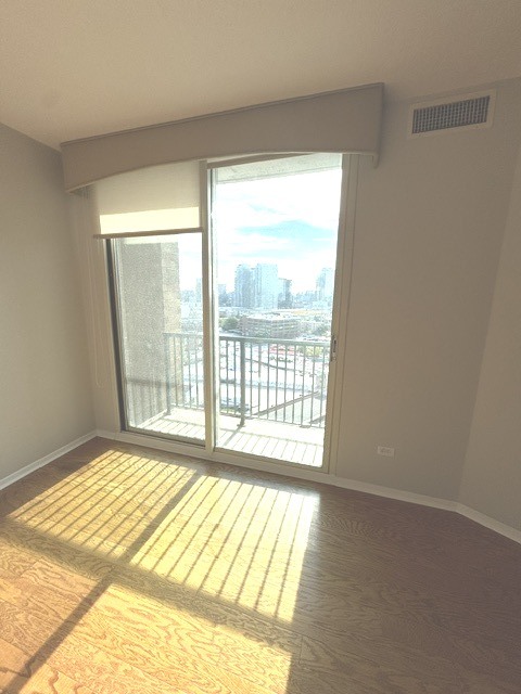 600 N Kingsbury Street 1614 Property Photo 10
