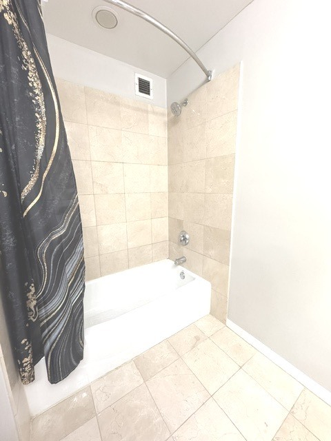 600 N Kingsbury Street 1614 Property Photo 27