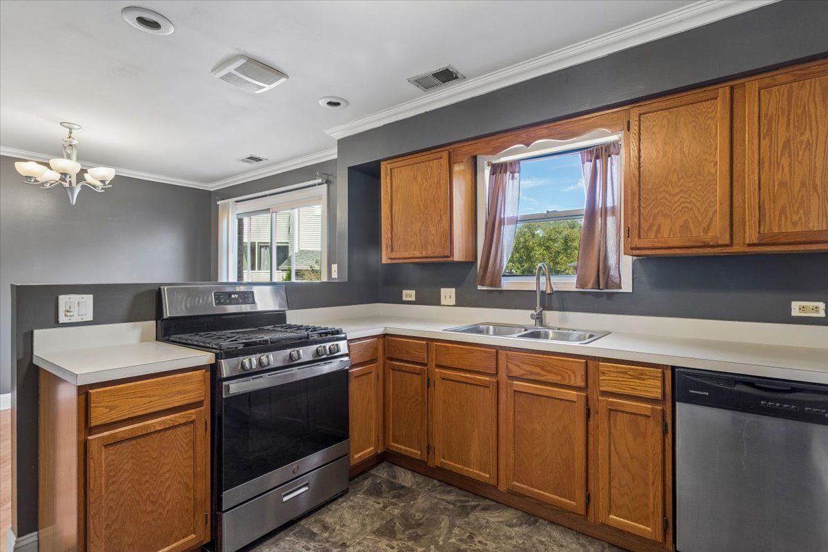 400 S Frontenac Street Property Photo 5