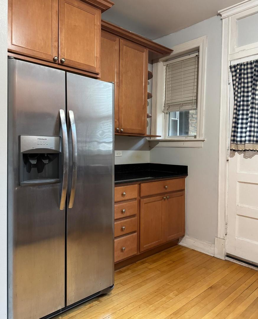 4354 N Wolcott Avenue 2 Property Photo 13