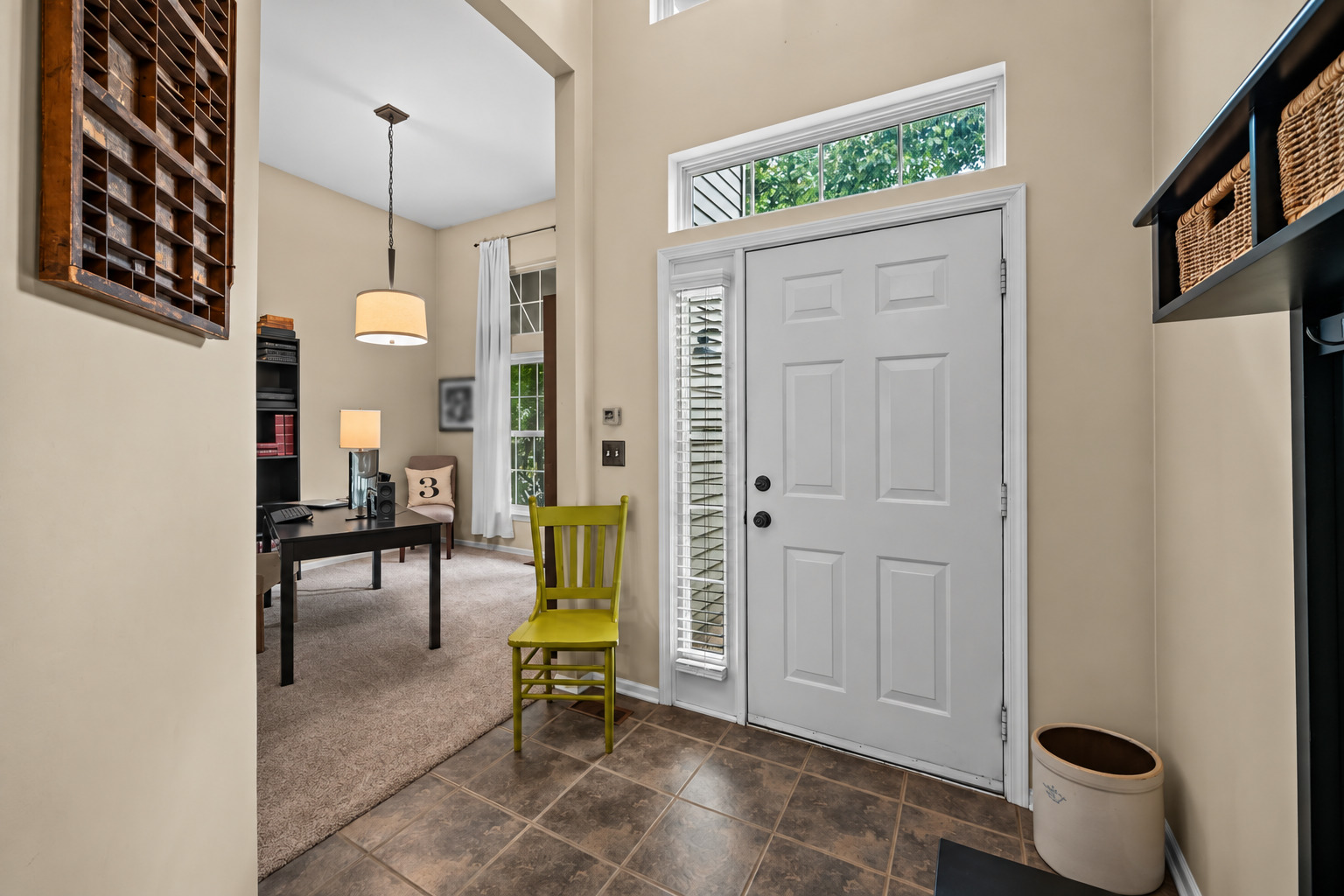 1529 Autumncrest Court Property Photo 2