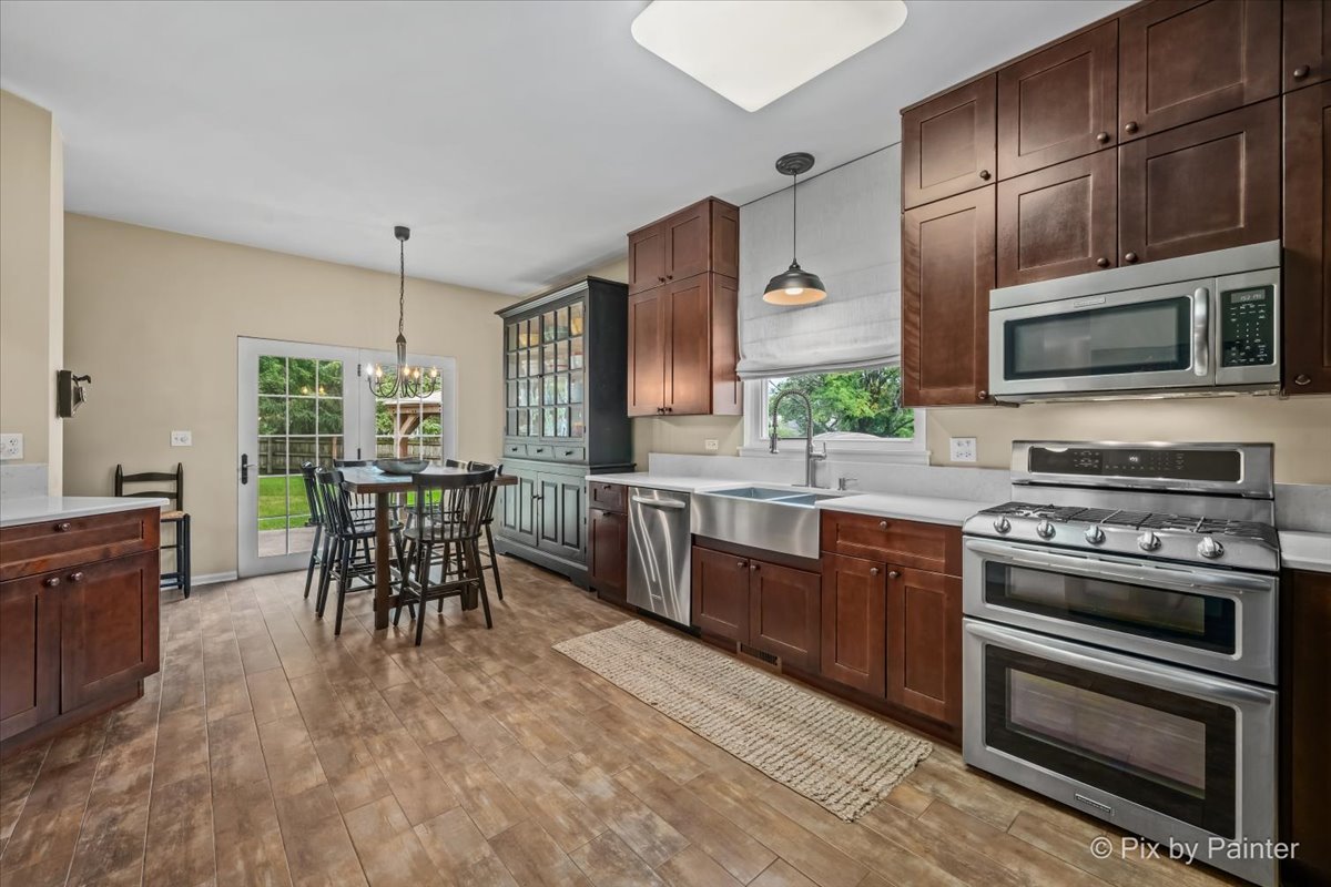 1529 Autumncrest Court Property Photo 8