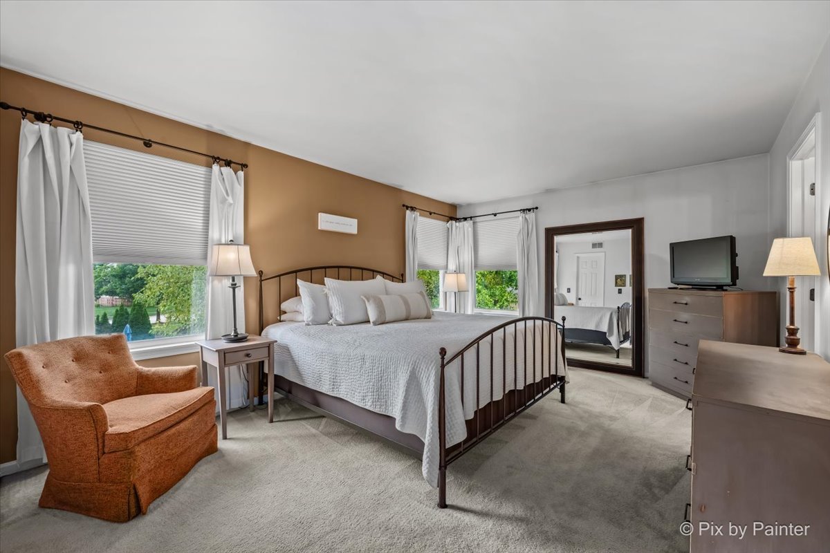 1529 Autumncrest Court Property Photo 18