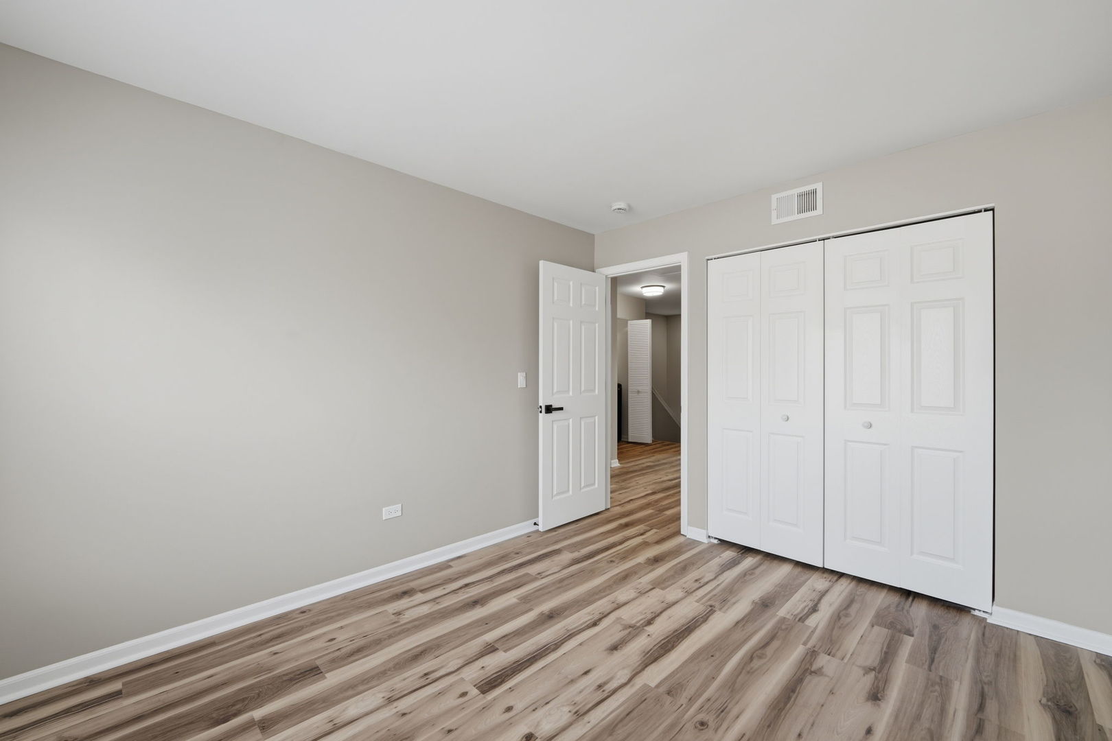 34308 N Goldenrod Road Property Photo 13