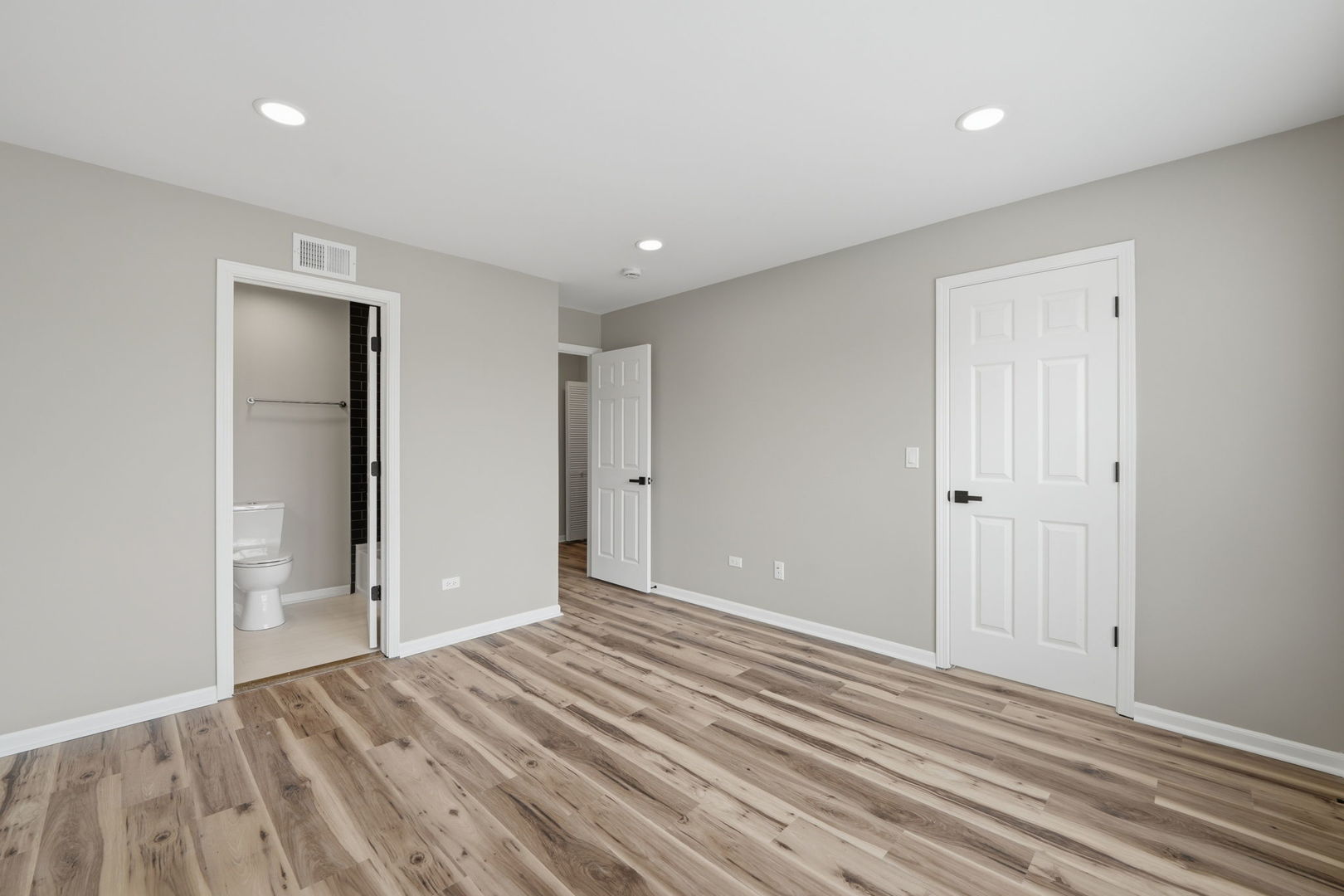 34308 N Goldenrod Road Property Photo 22