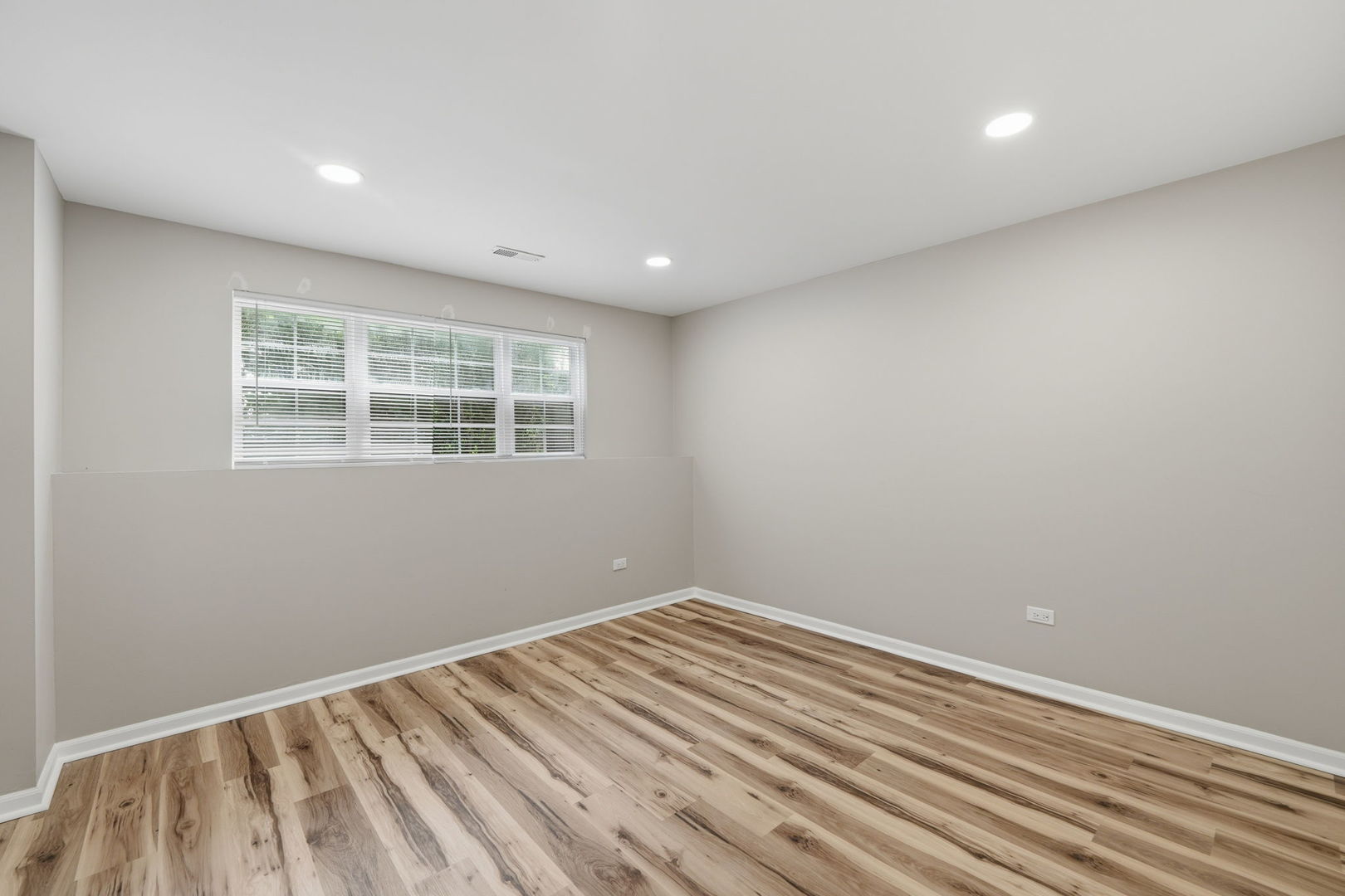 34308 N Goldenrod Road Property Photo 25