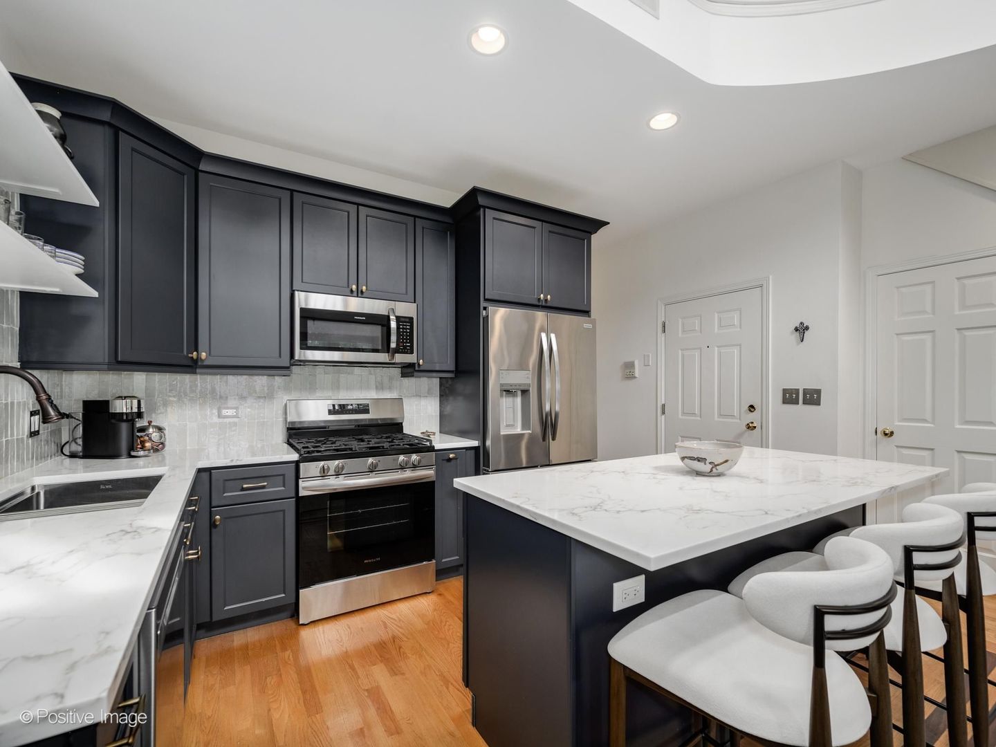 2917 N Damen Avenue 3n Property Photo 11