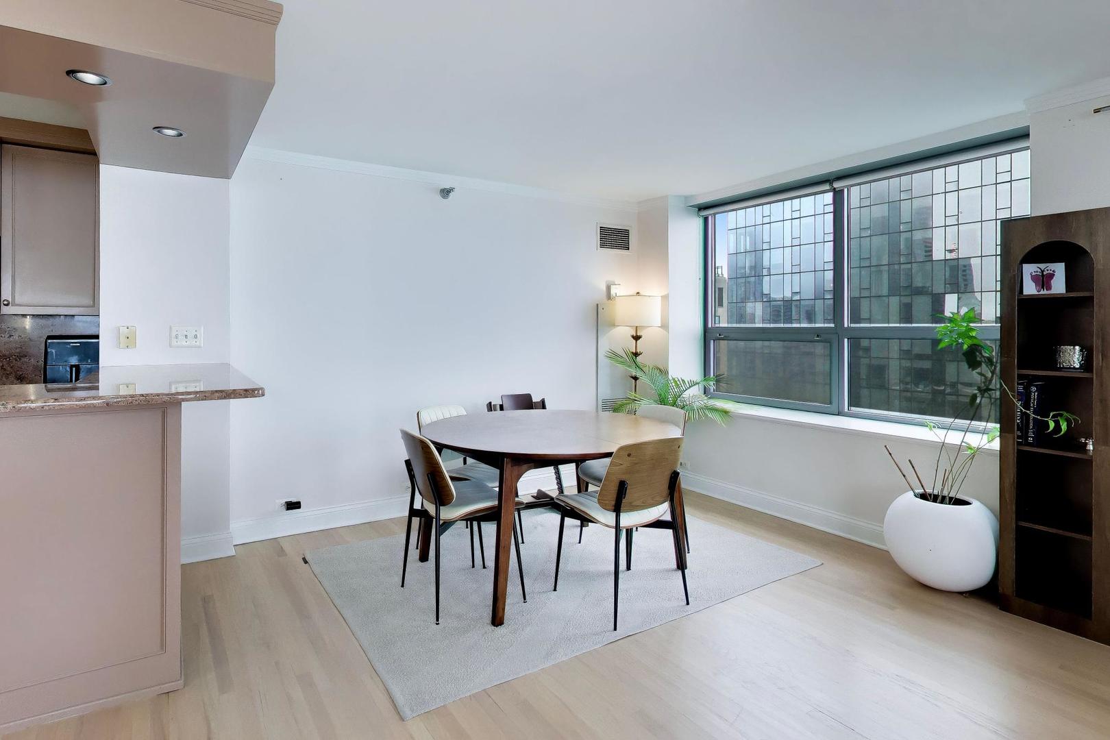 474 N Lake Shore Drive 4505 Property Photo 10