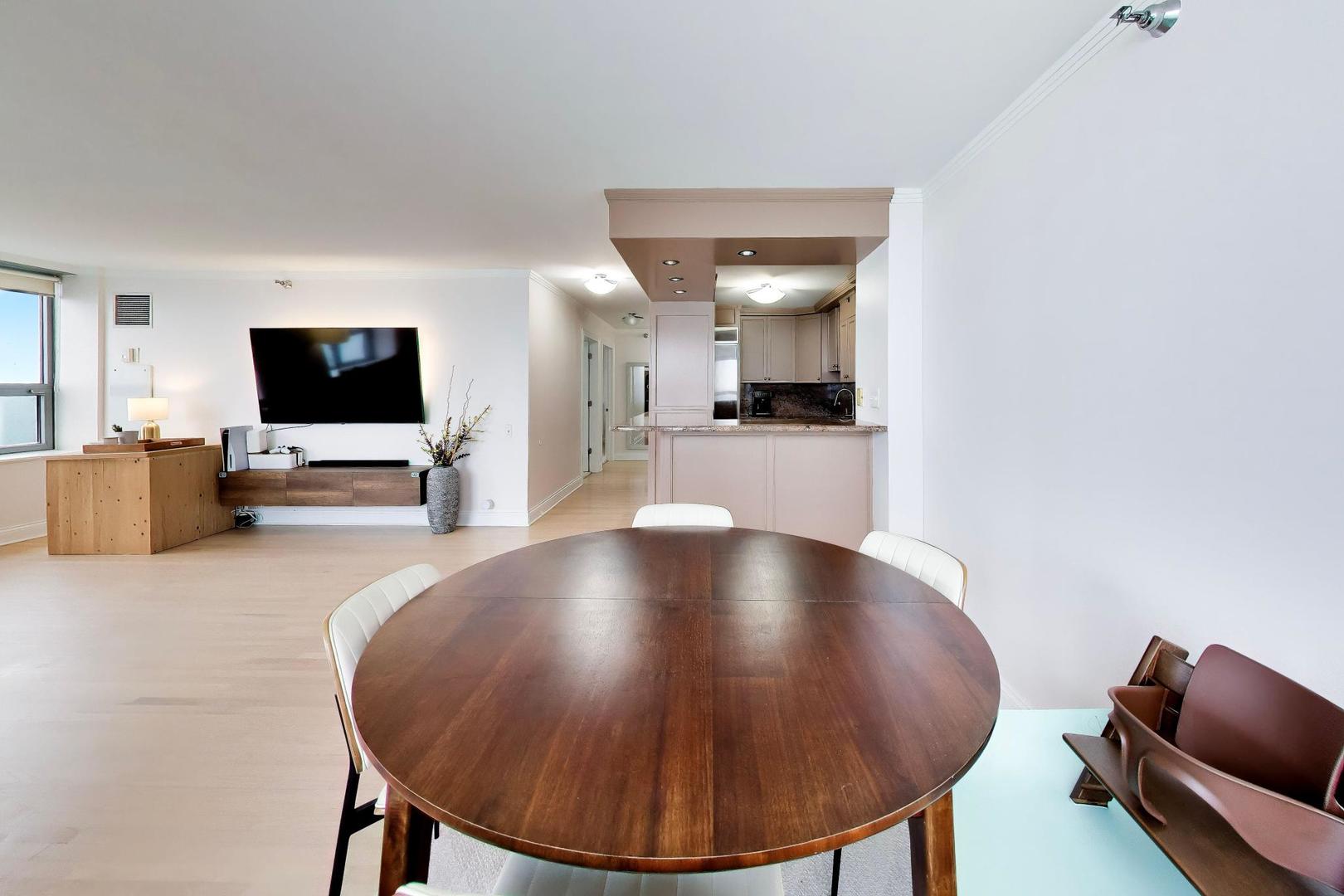 474 N Lake Shore Drive 4505 Property Photo 12