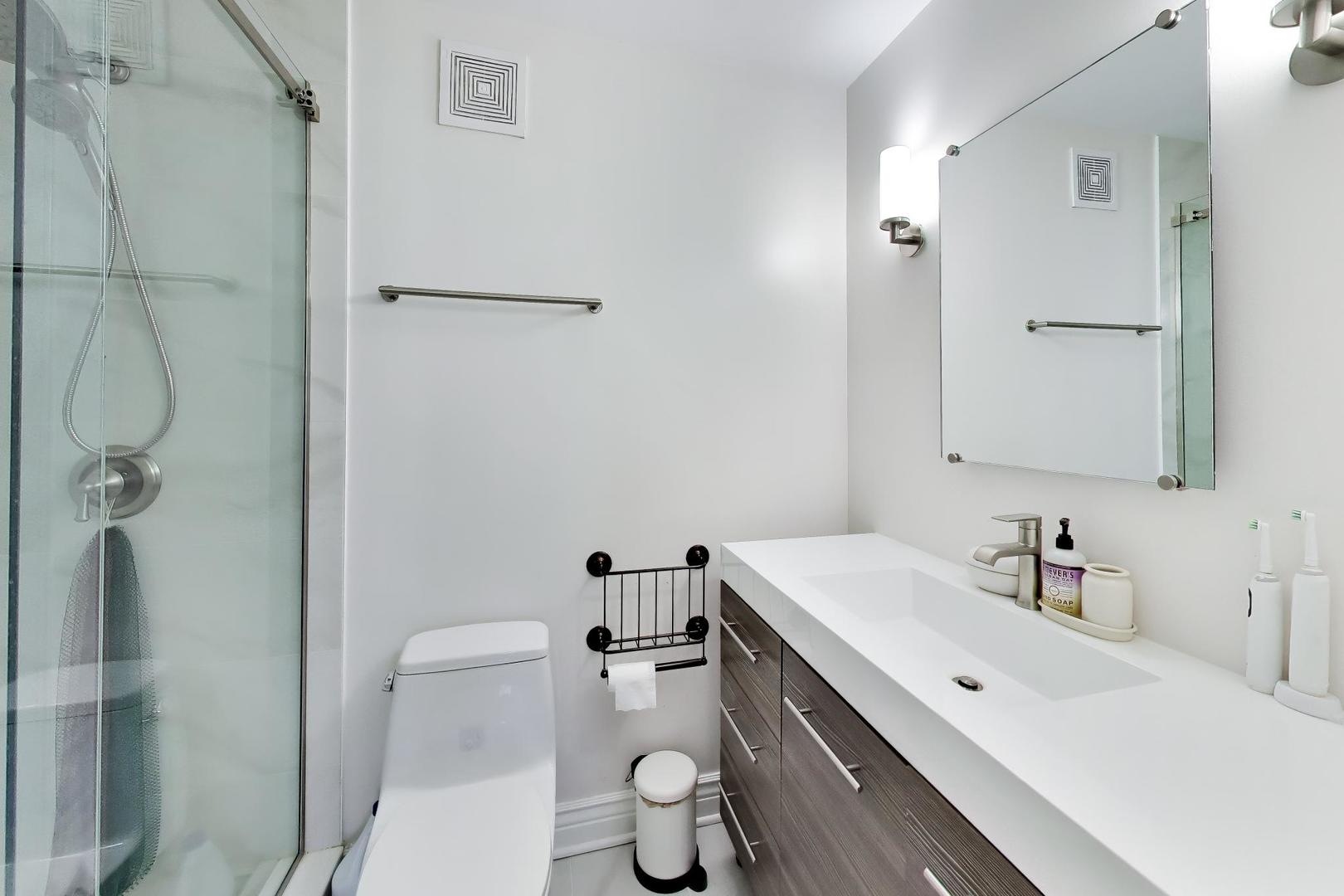 474 N Lake Shore Drive 4505 Property Photo 20