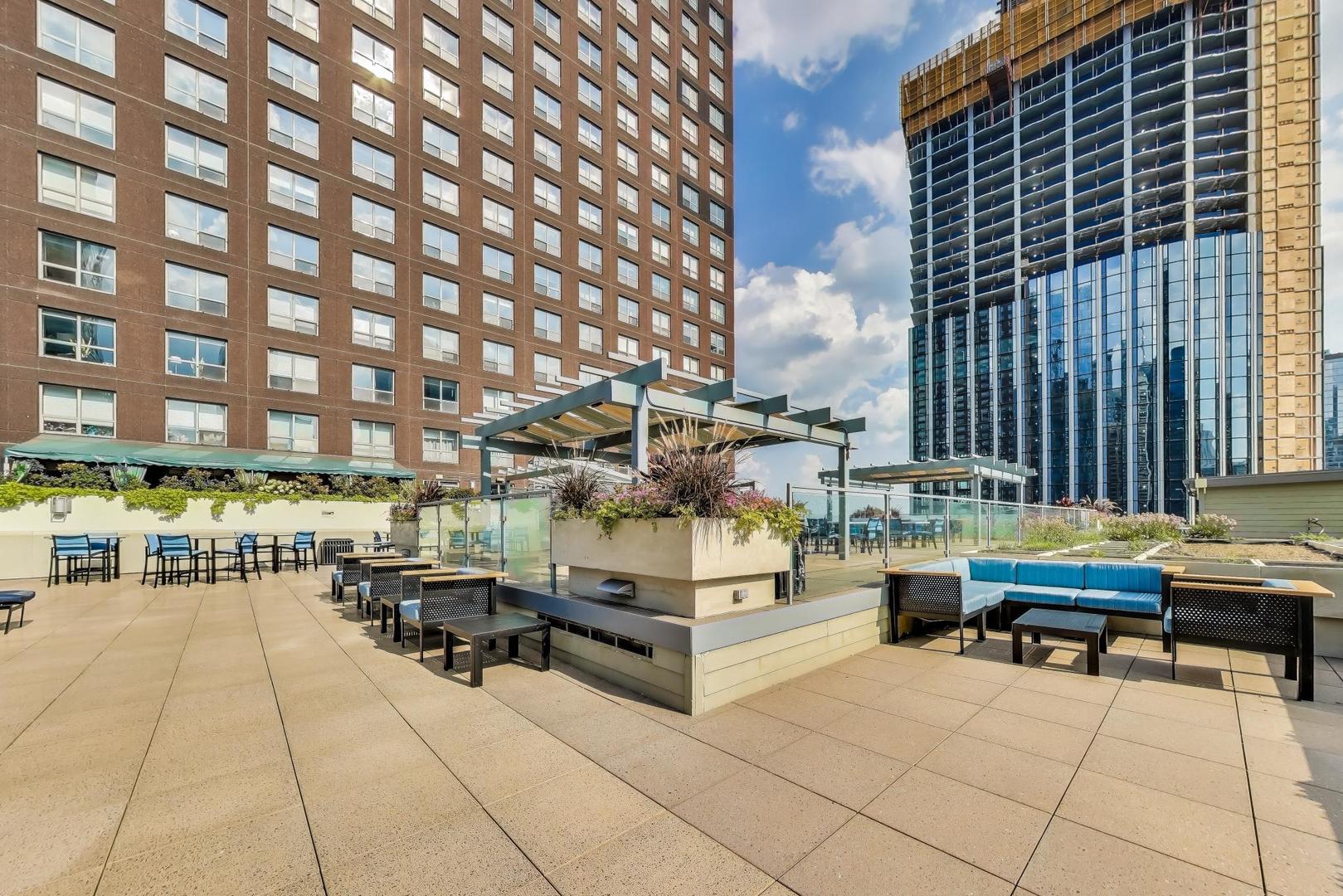 474 N Lake Shore Drive 4505 Property Photo 38