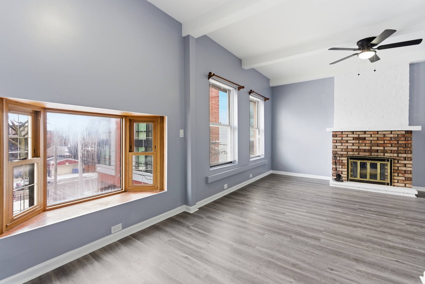 2014 N Whipple Street Property Photo 14