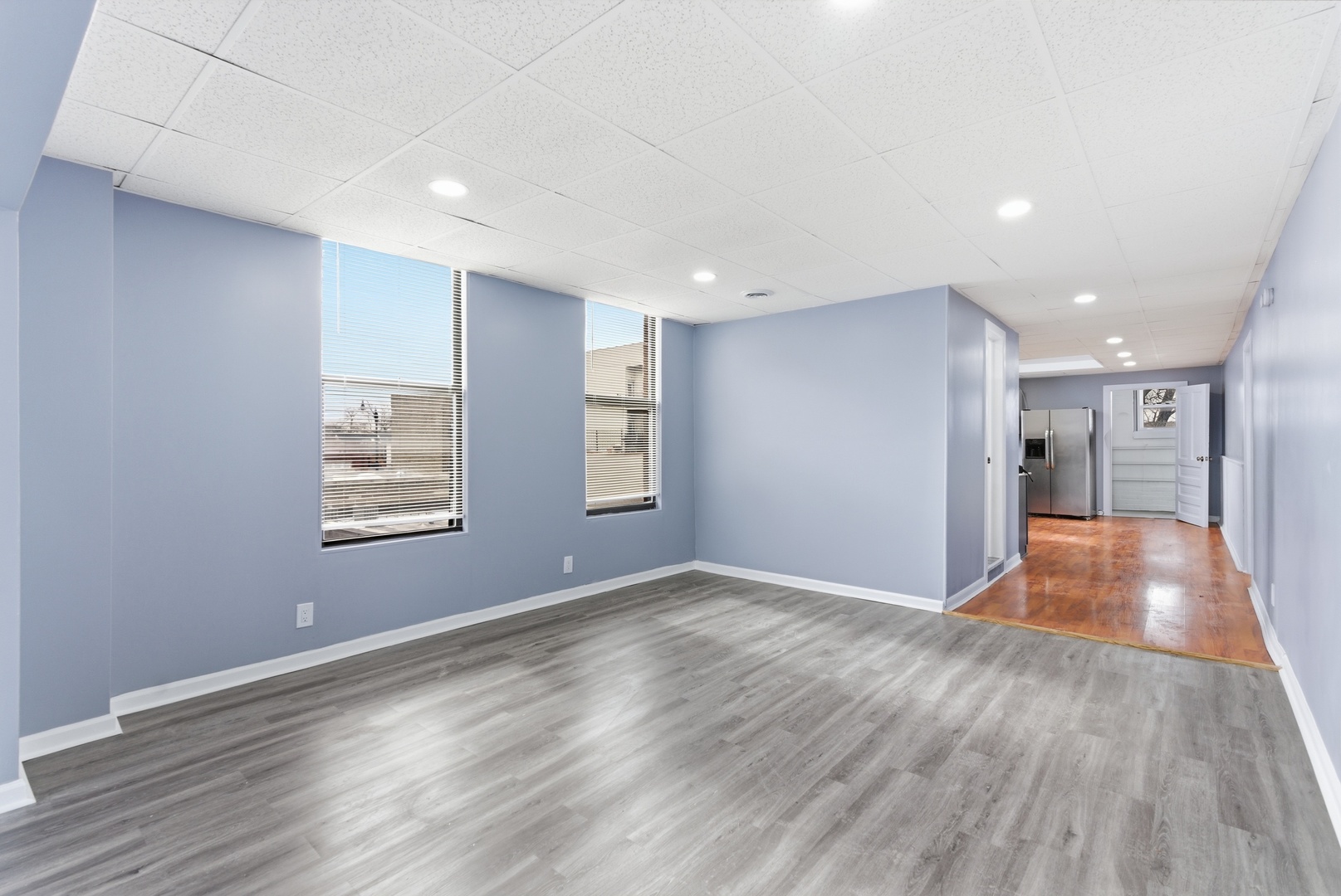2014 N Whipple Street Property Photo 16