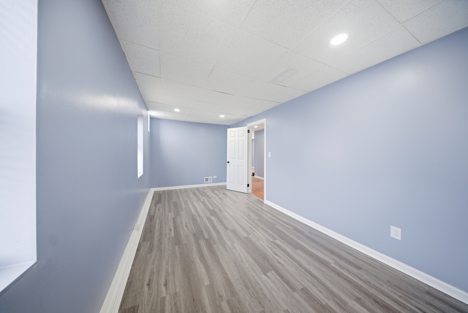 2014 N Whipple Street Property Photo 22