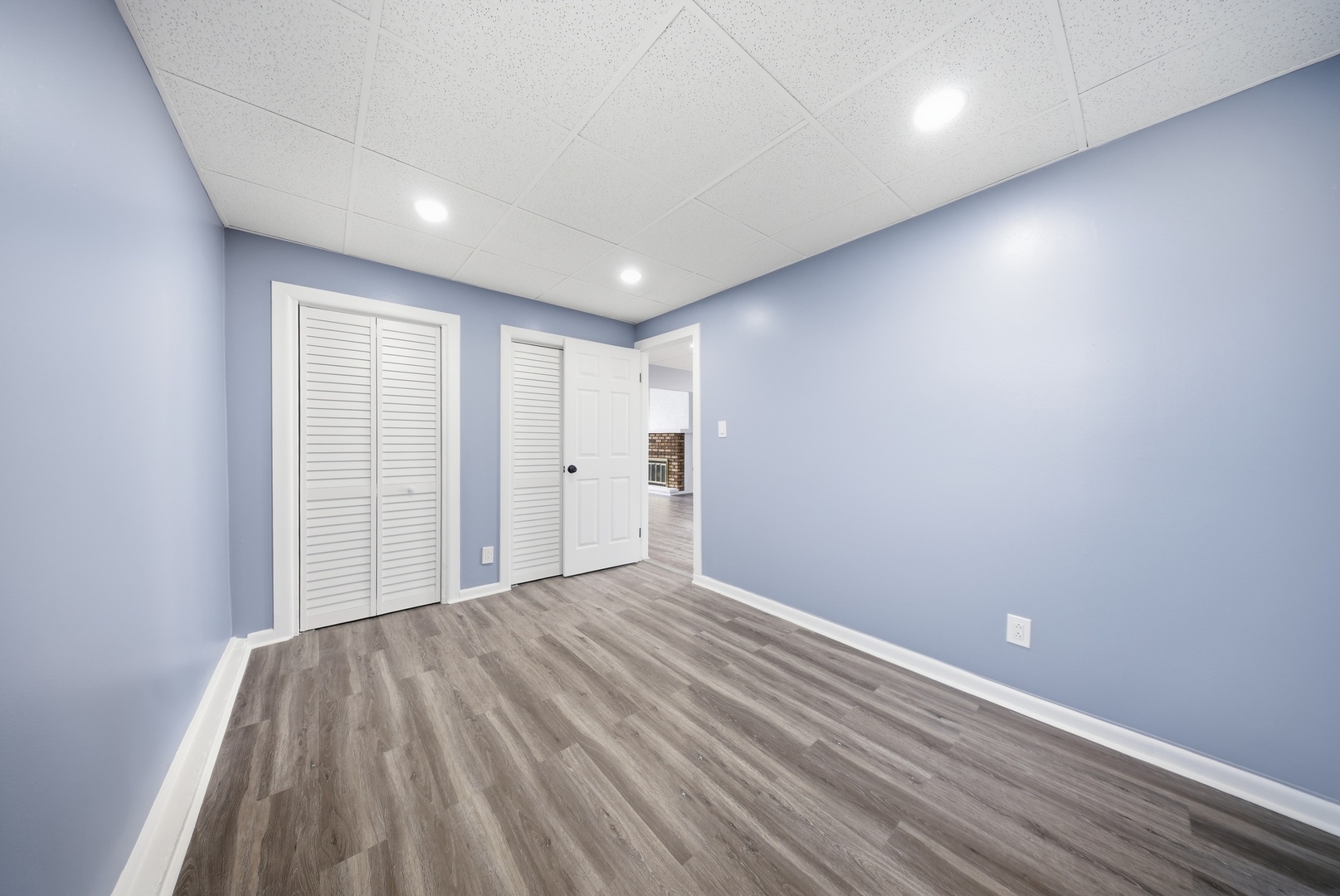 2014 N Whipple Street Property Photo 24