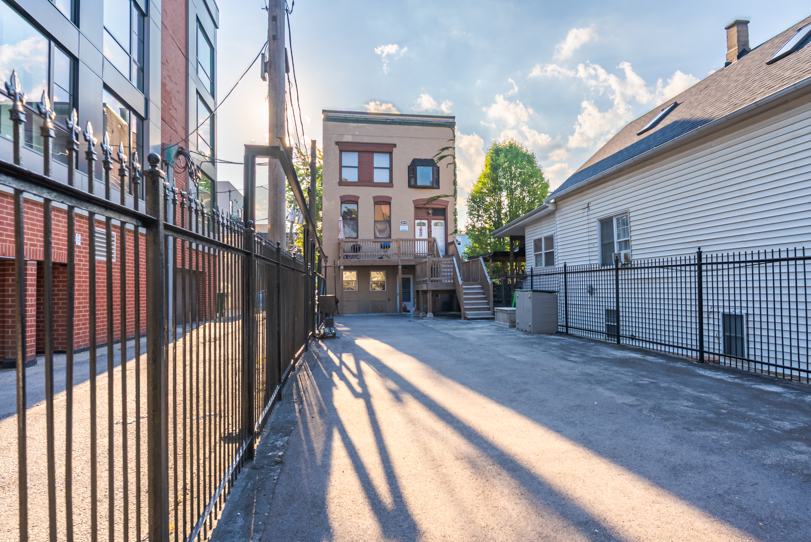 2014 N Whipple Street Property Photo 26