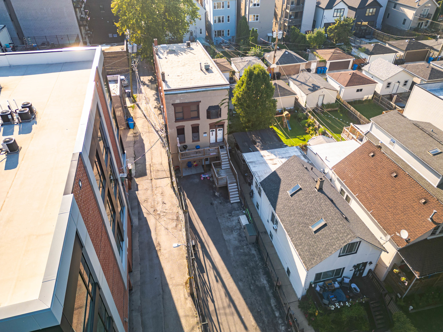 2014 N Whipple Street Property Photo 27