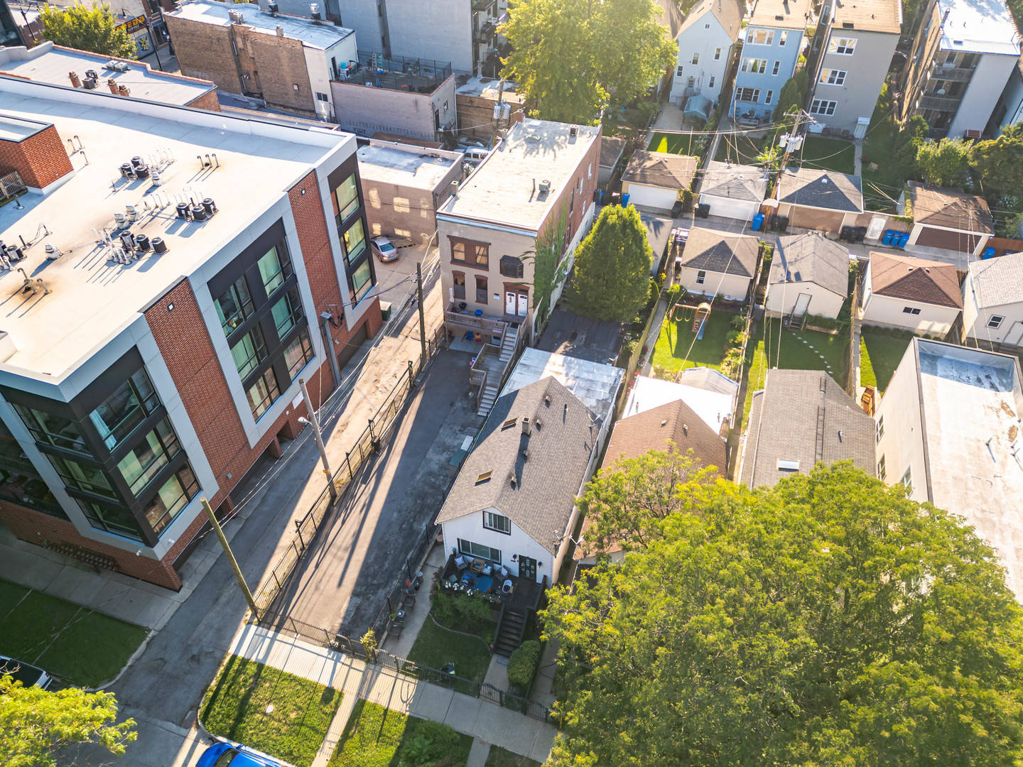 2014 N Whipple Street Property Photo 29