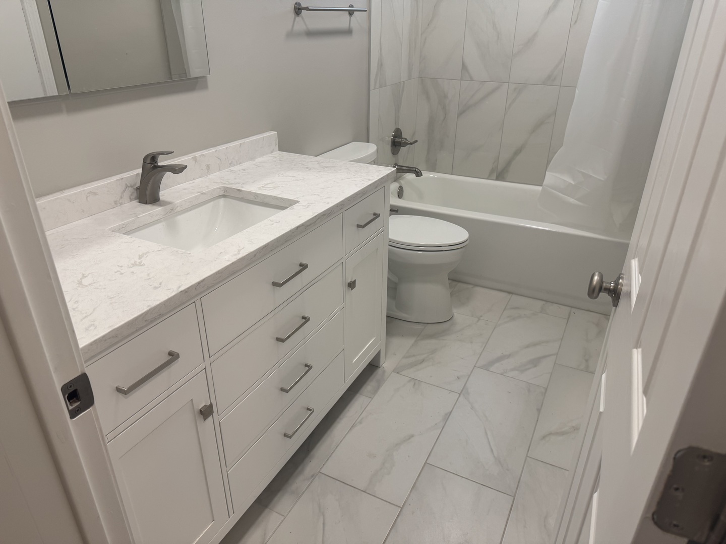 1421 N Wilke Road Property Photo 8