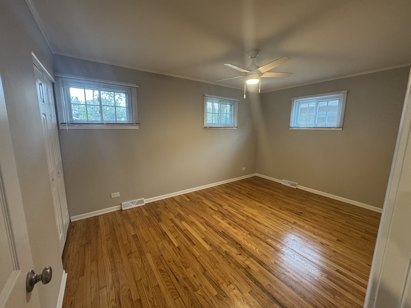 1421 N Wilke Road Property Photo 10