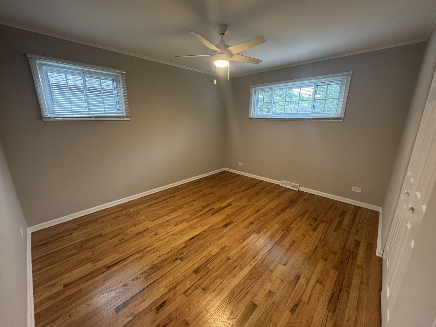 1421 N Wilke Road Property Photo 11