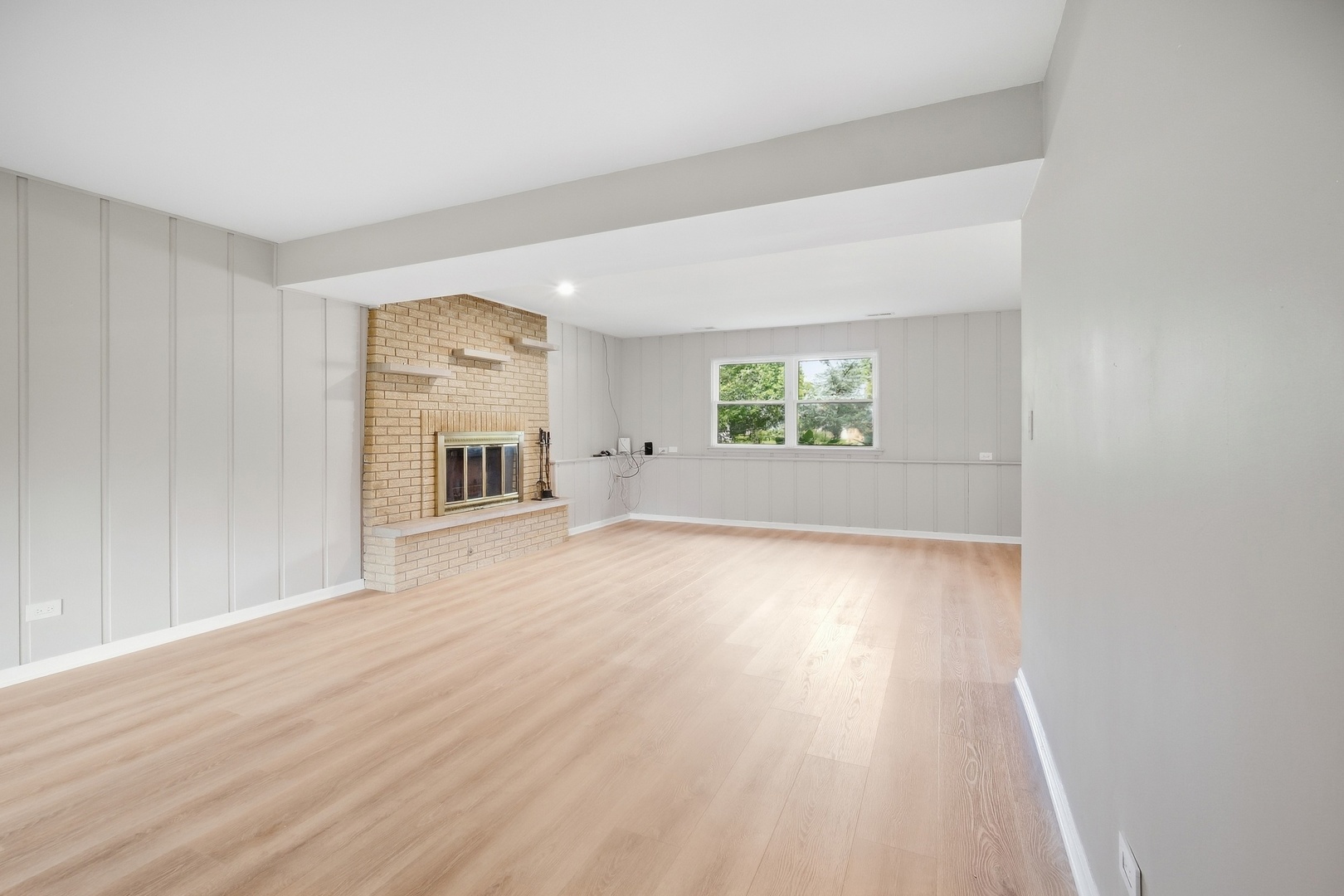 135 W King Arthur Court Property Photo 14