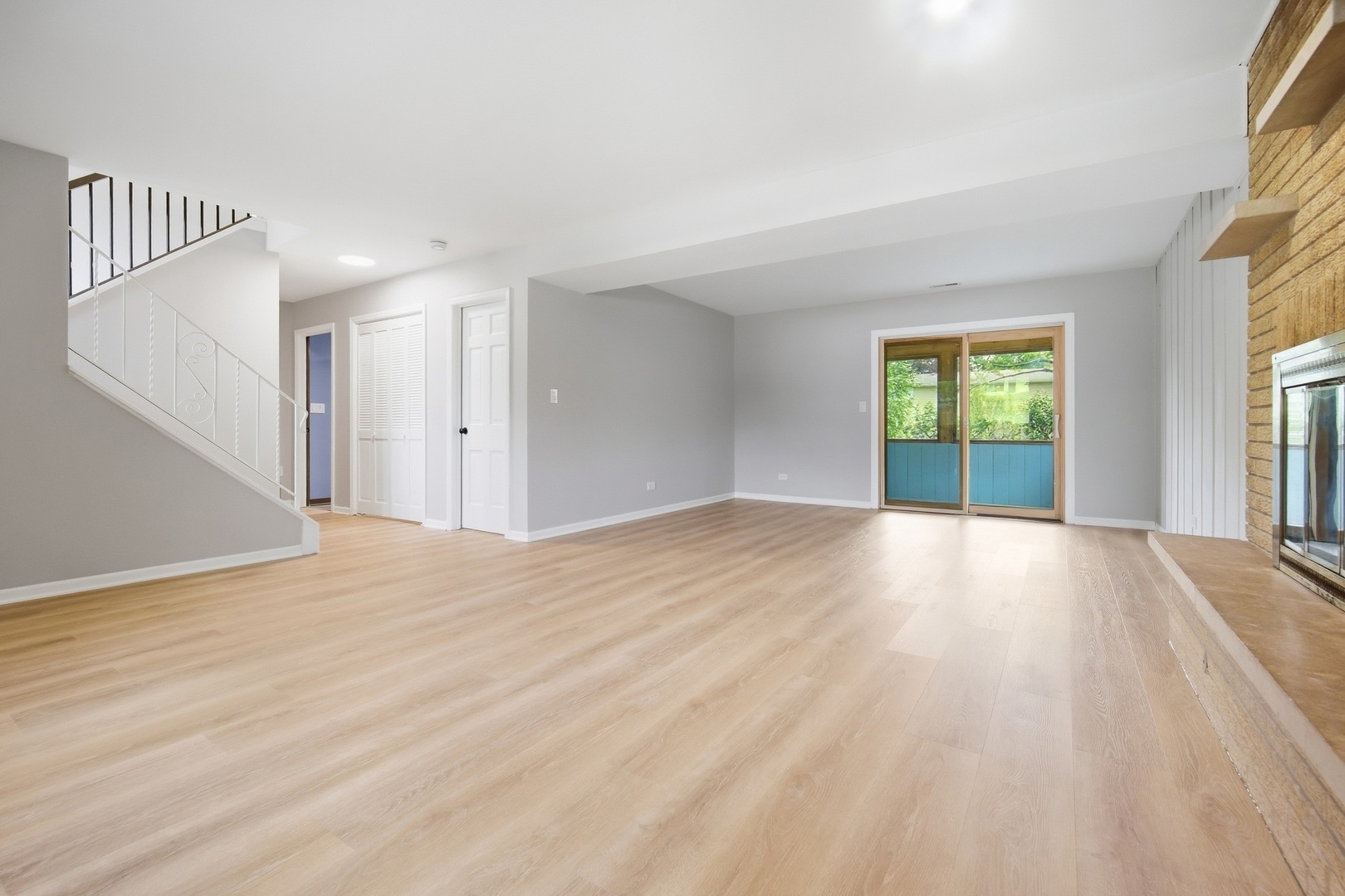 135 W King Arthur Court Property Photo 15