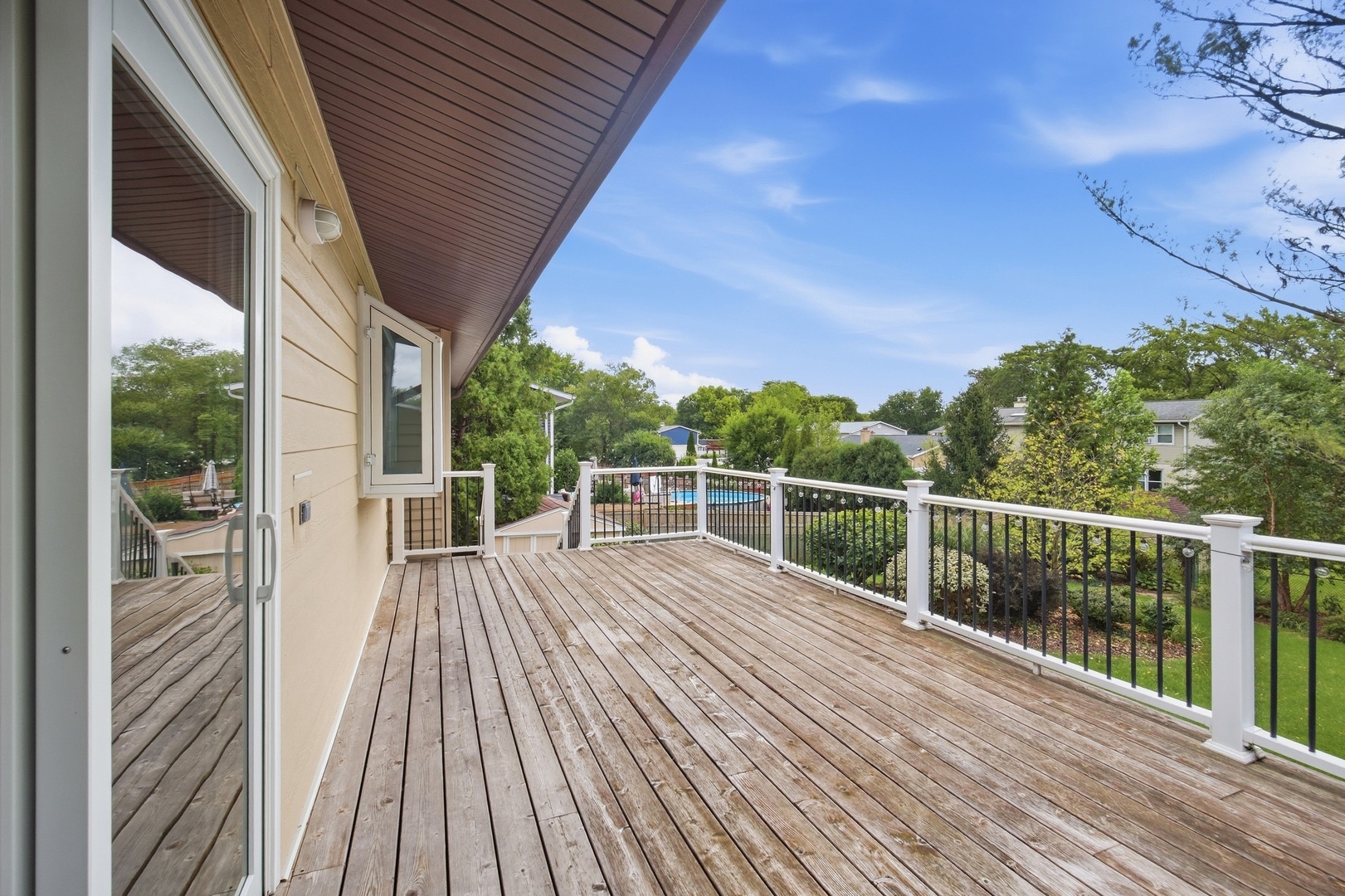 135 W King Arthur Court Property Photo 22