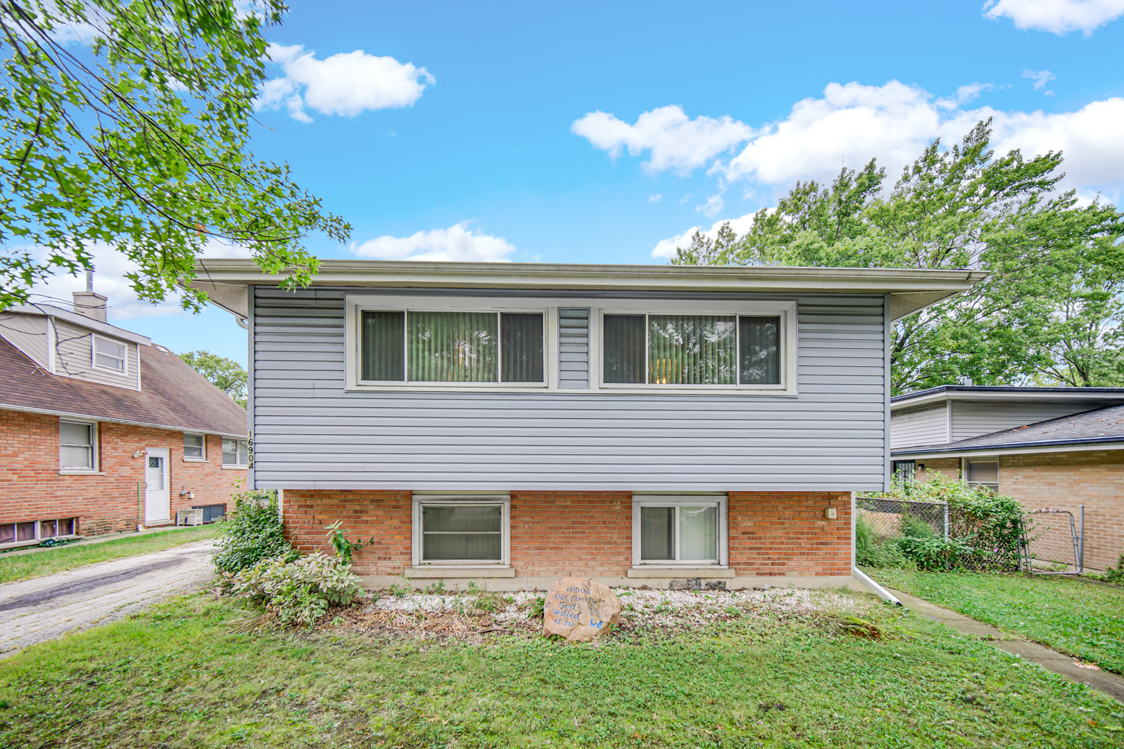 16904 Old Elm Drive Property Photo 2