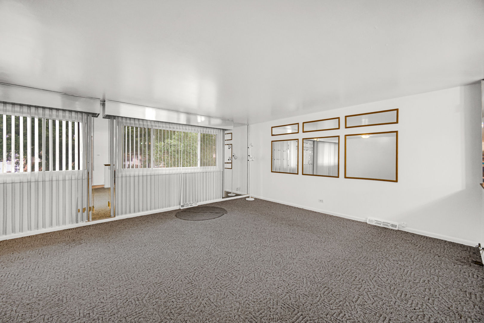 16904 Old Elm Drive Property Photo 5