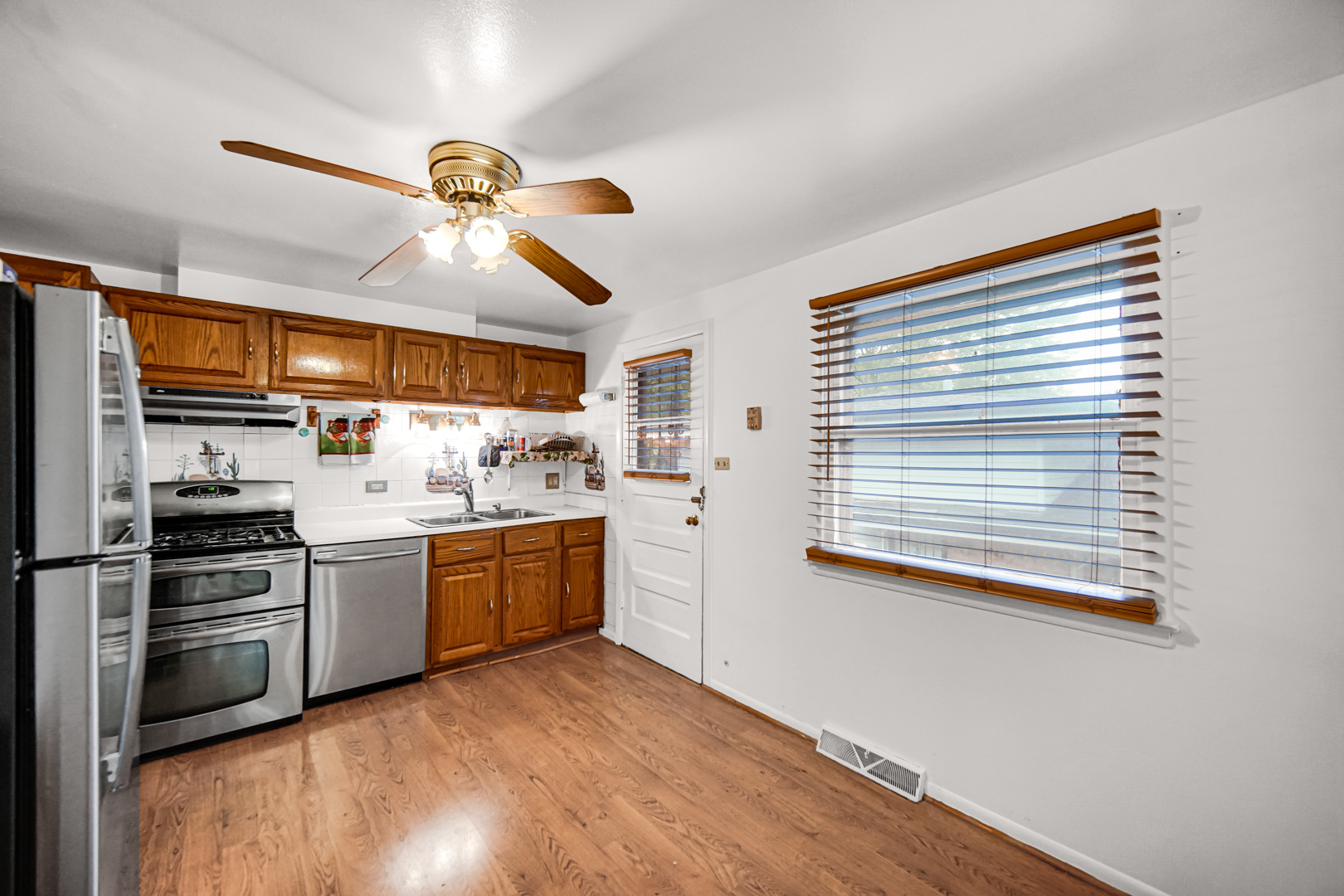16904 Old Elm Drive Property Photo 8