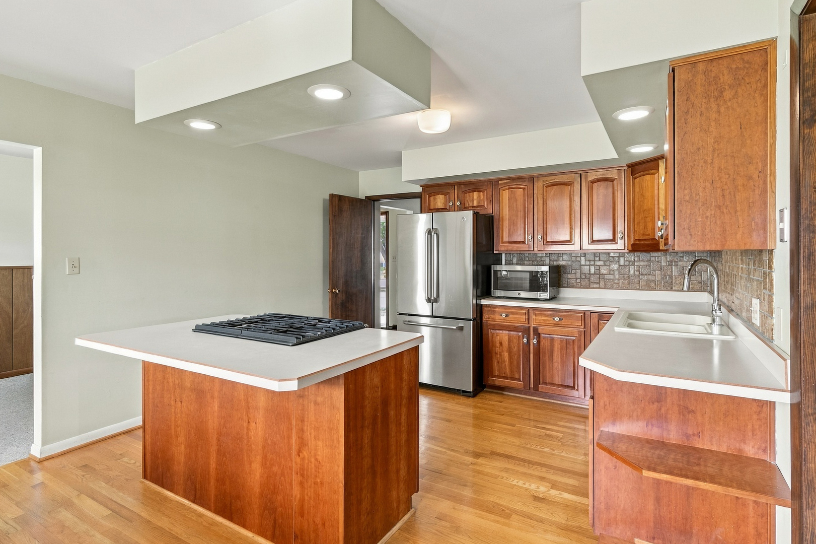 327 W Porter Street Property Photo 5
