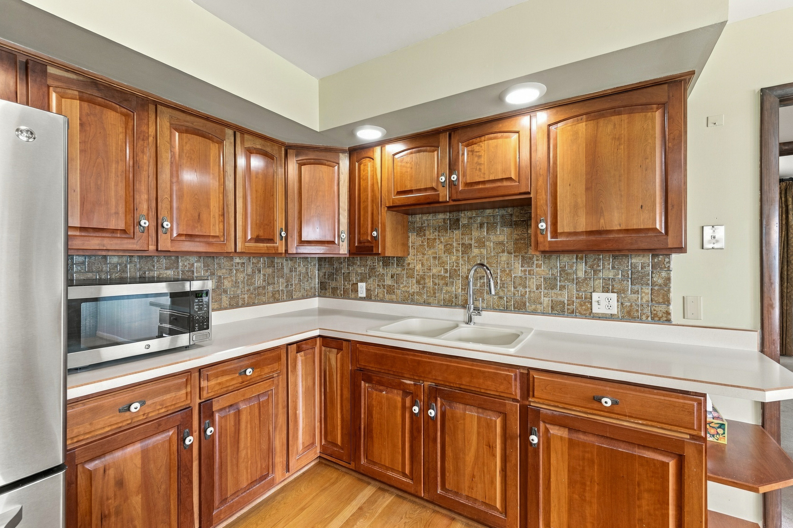 327 W Porter Street Property Photo 6