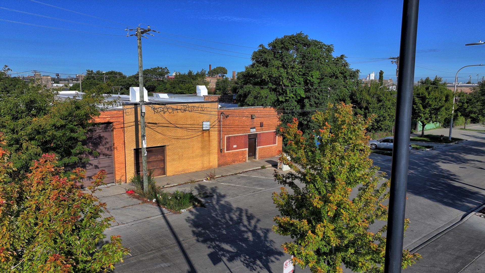 1618-22 N Throop Street Property Photo 2