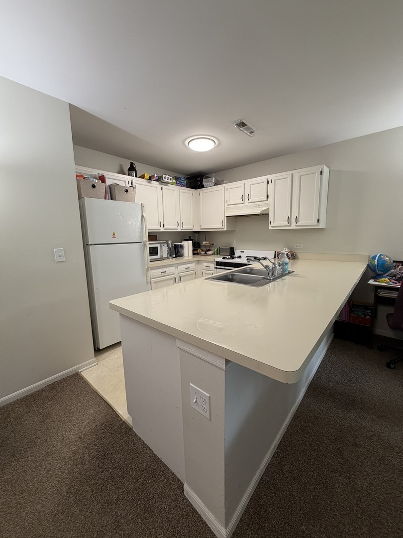 716 Elm Street 716 Property Photo 3