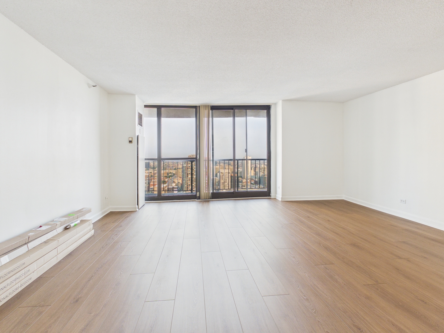 10 E Ontario Street 4205 Property Photo 6