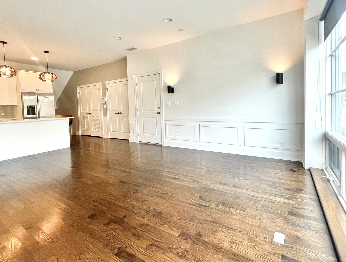 2453 W Irving Park Road 1e Property Photo 5