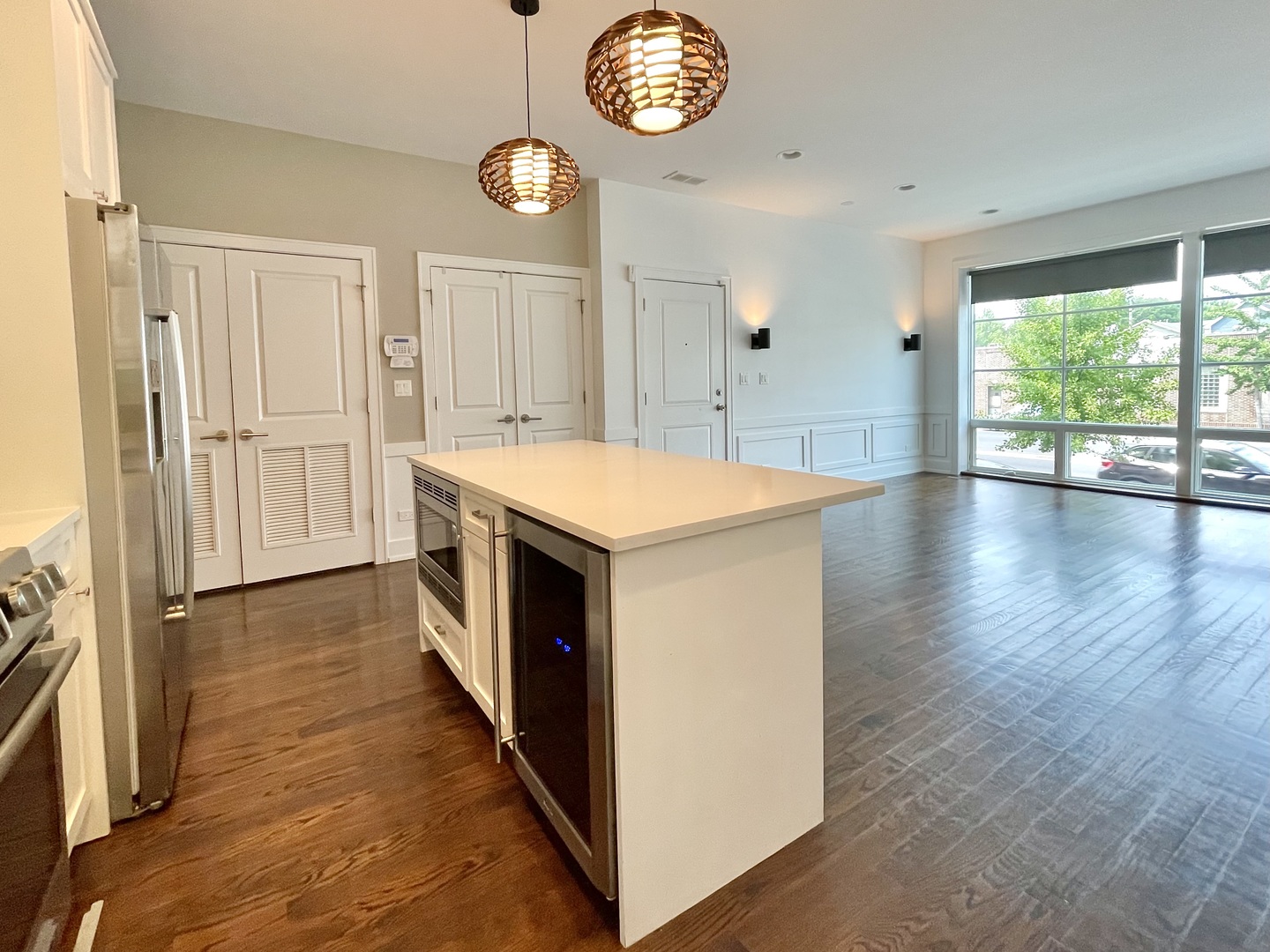 2453 W Irving Park Road 1e Property Photo 6