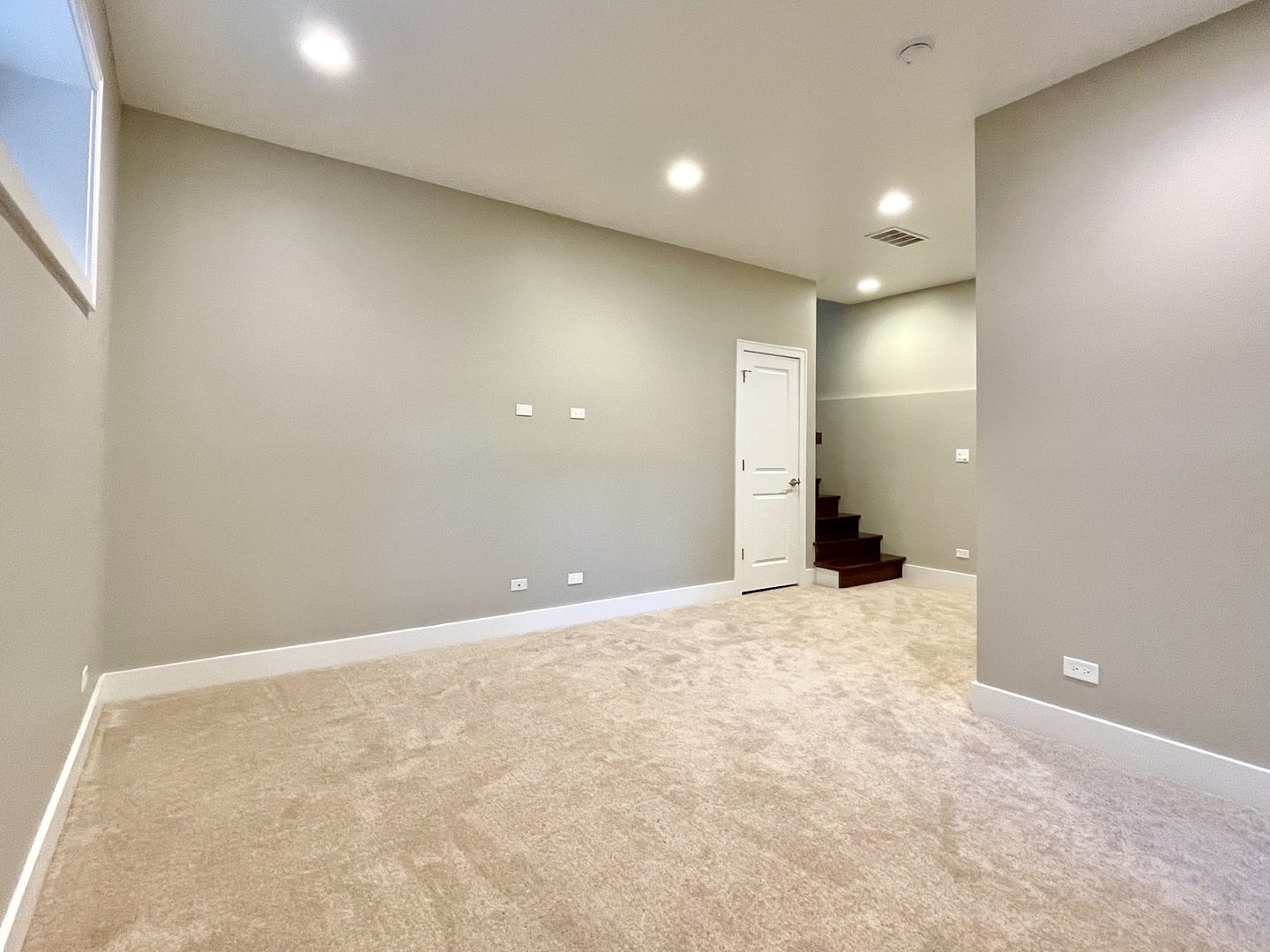 2453 W Irving Park Road 1e Property Photo 33