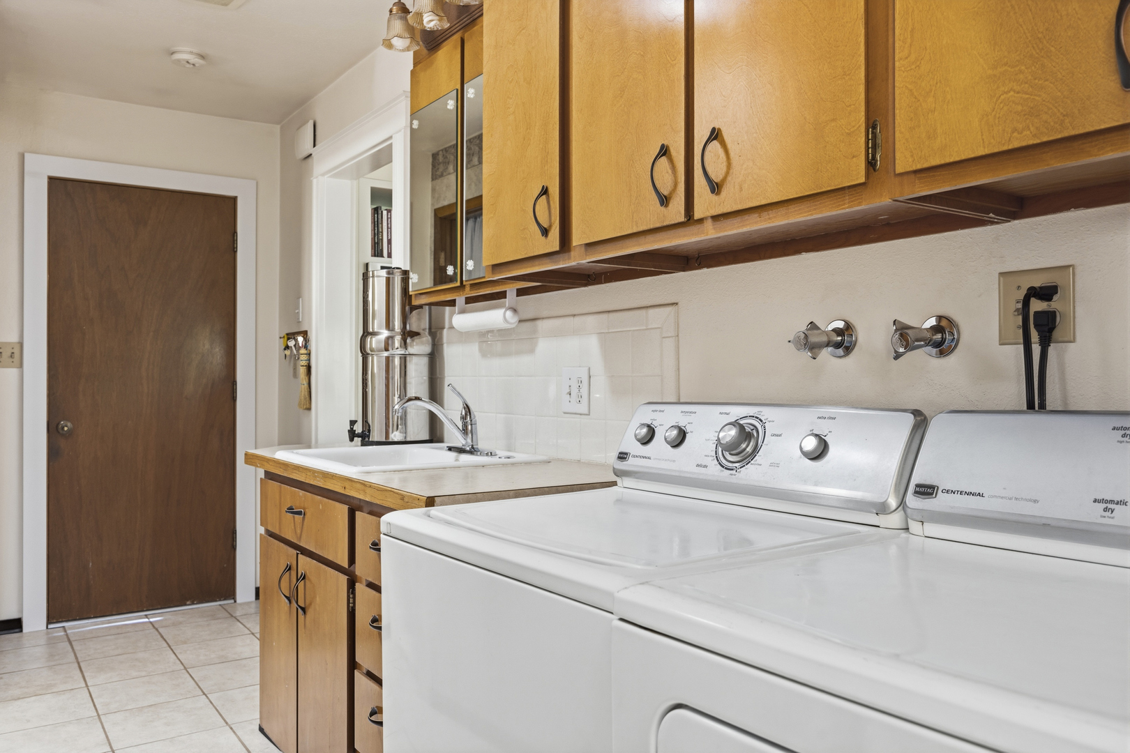 2921 Alamosa Court Property Photo 24